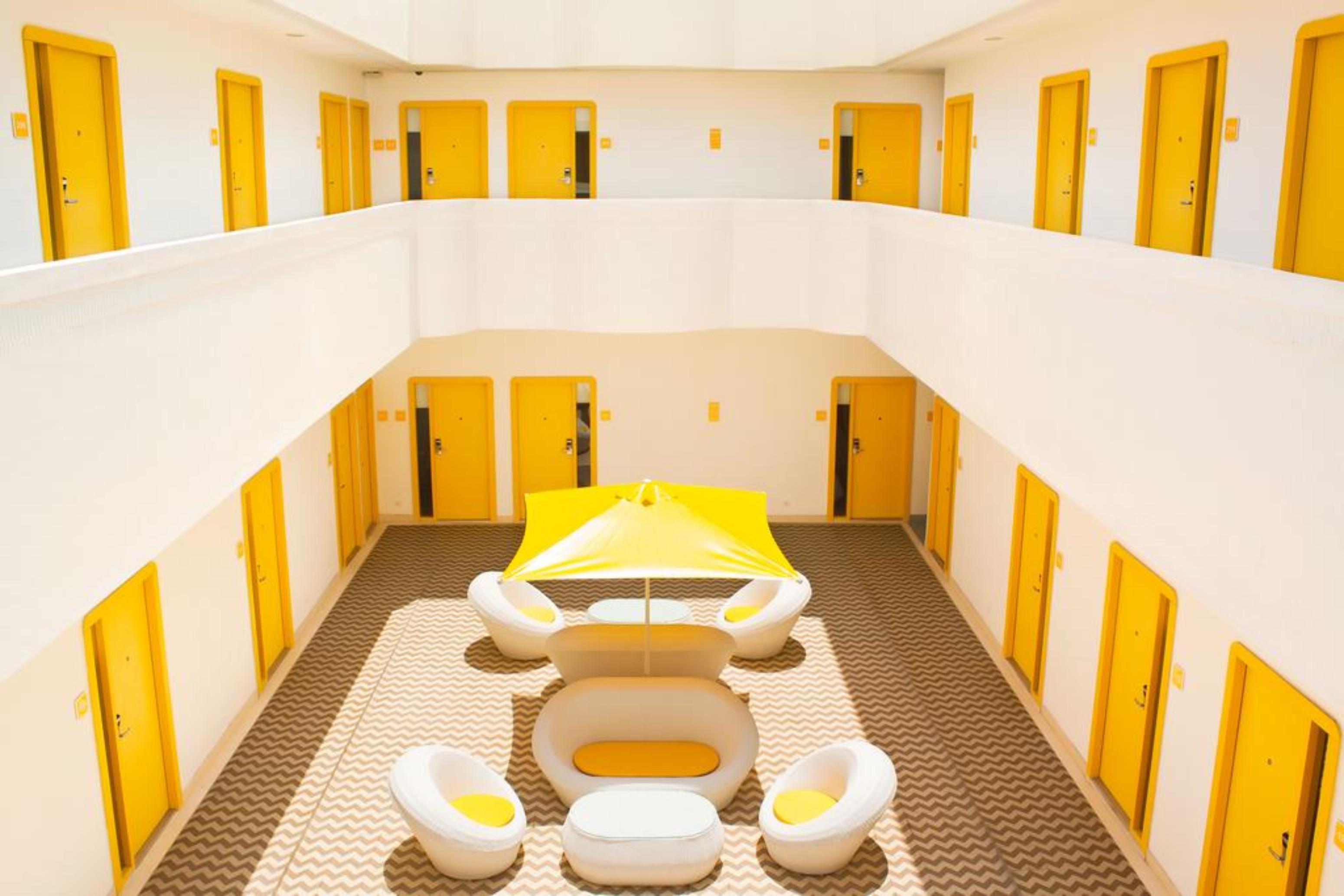 Bloomrooms @ Railway Station Hotel 3*